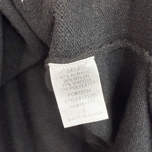 Gilli sweater pull over hello beautiful white knitted cozy Black Knit Sweater - Picture 9 of 12